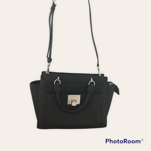 Michael Kors premium handbag, crossbody, black colour, like new condition - Picture 2 of 10